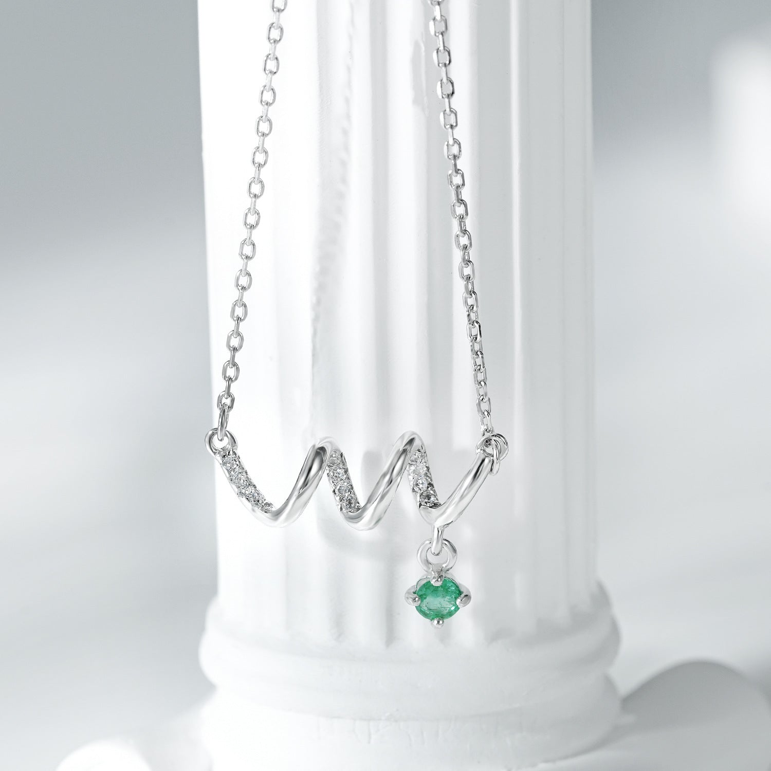 925 Silver Natural Emerald ECG Pendant Adjustable Luxury Collar Necklace