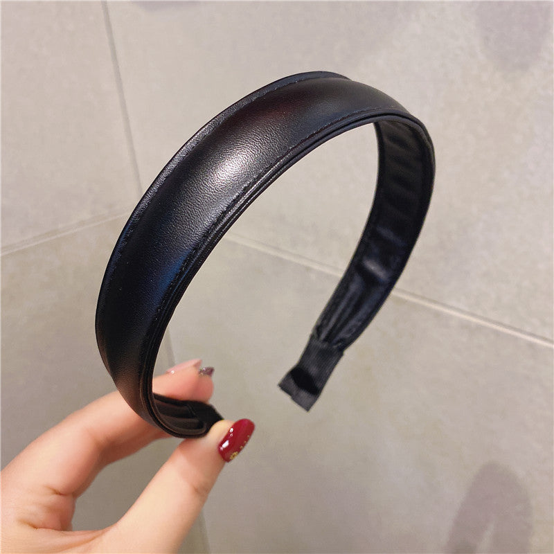 Minimalist Leather Headband — Versatile Everyday Elegance