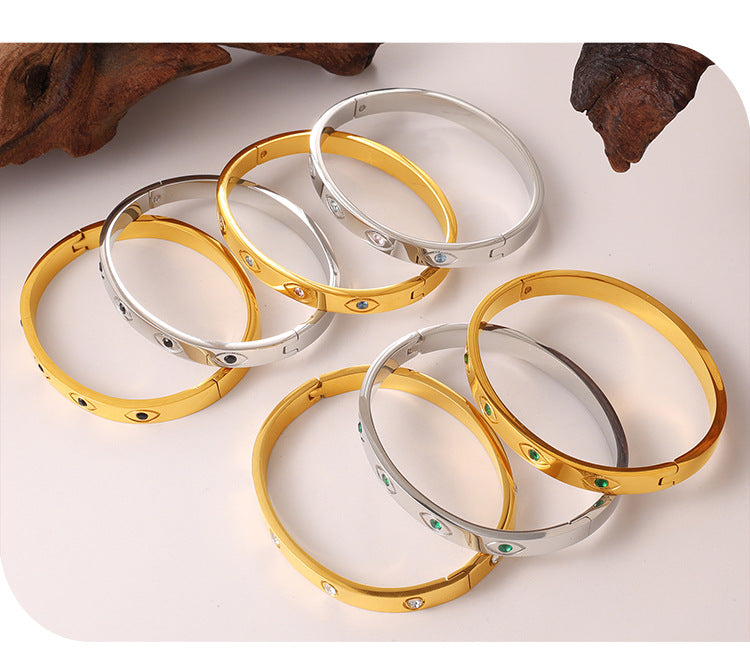 Oeil — Vintage Diamond Eye Bracelet