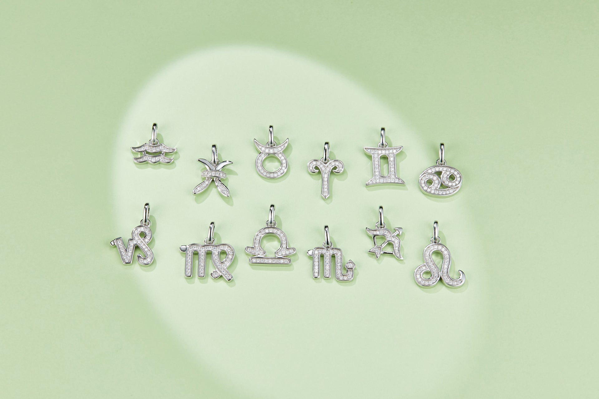 Leo Zodiac Pendant Necklace – Moissanite | Platinum-Plated Sterling Silver