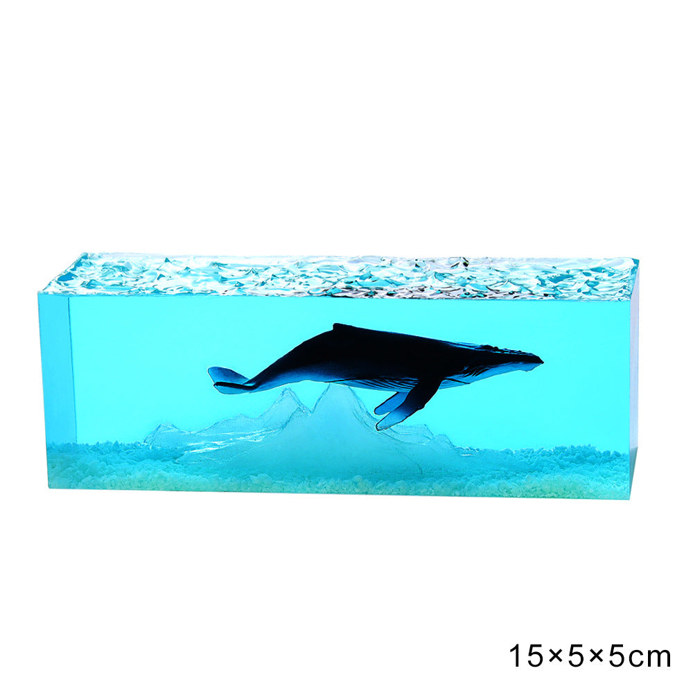 Luxury Resin Whale Lamp — Sculptural Light Ornament