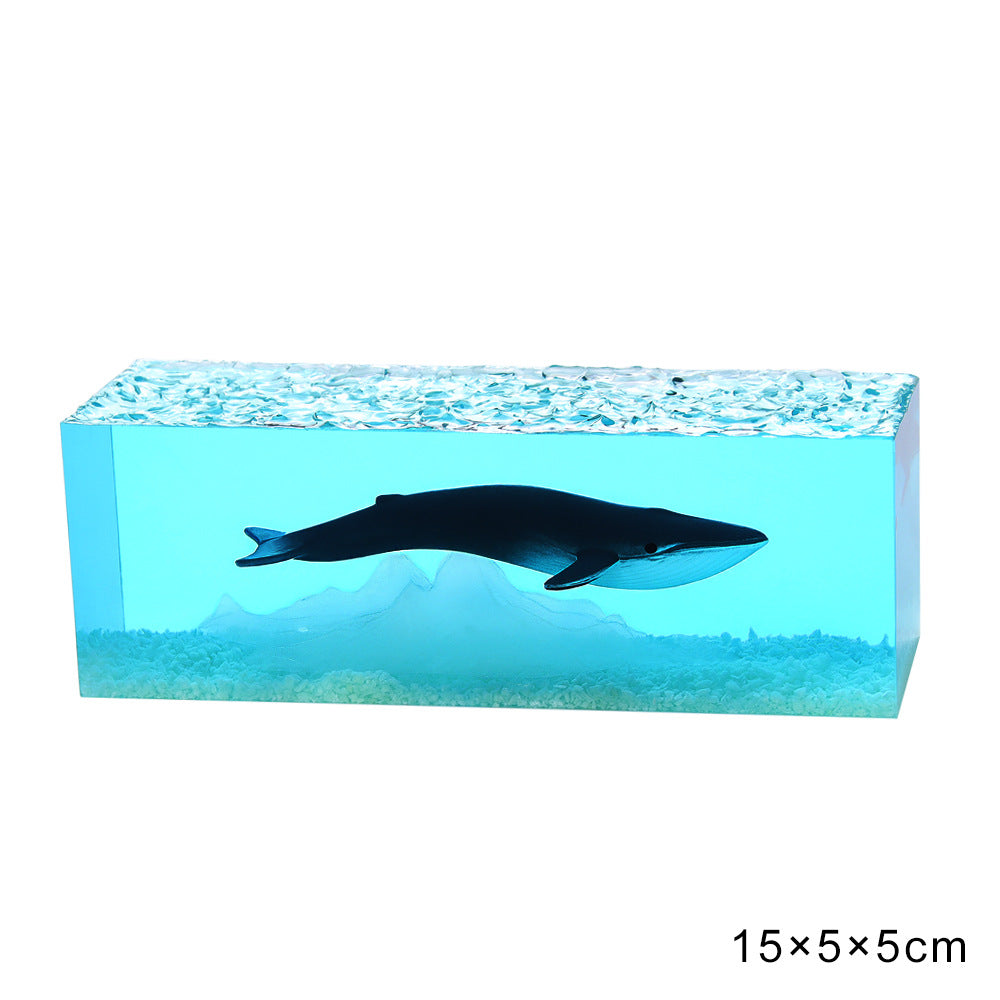Luxury Resin Whale Lamp — Sculptural Light Ornament