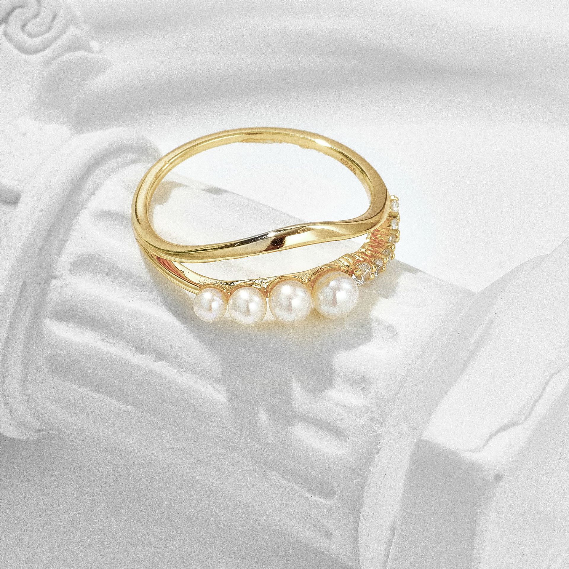 Duelle Freshwater Pearl Double Ring
