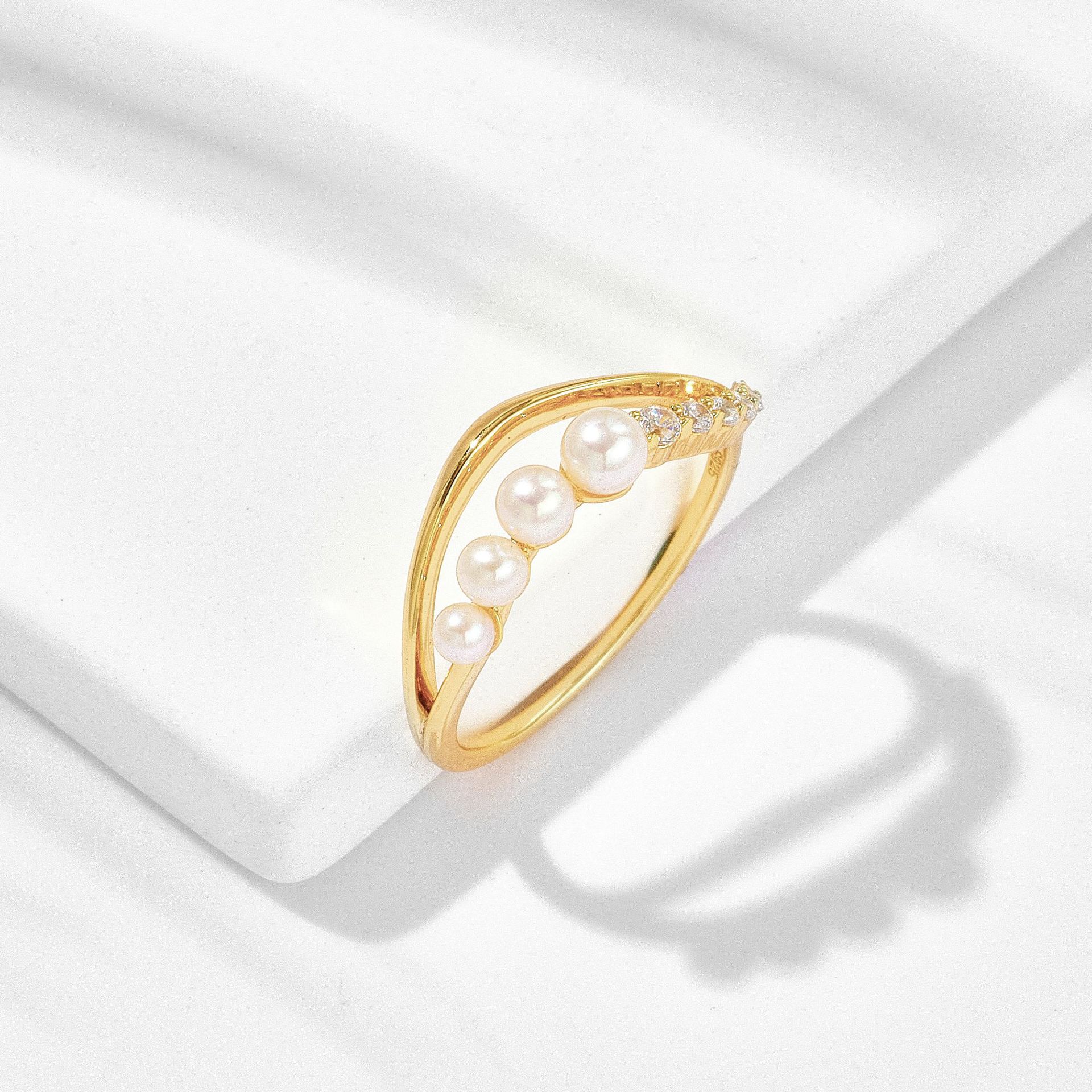 Duelle Freshwater Pearl Double Ring