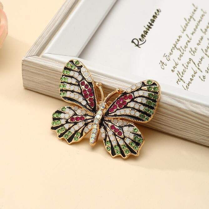 Elegant Corsage Brooch — Luxury Multi-Wear Pin