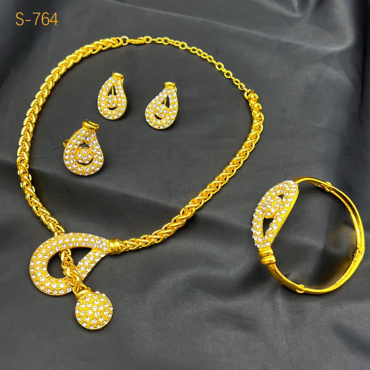 Dubai Bridal Luxe — 24K Gold-Plated Jewelry Set | Necklace, Bracelet, Earrings & Ring