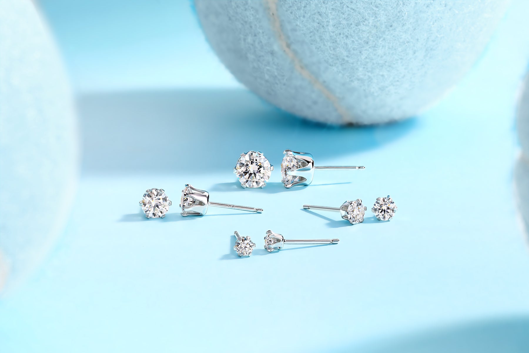 Starlight Solo Dance – Moissanite Stud Earrings | Gold & Platinum Sterling Silver
