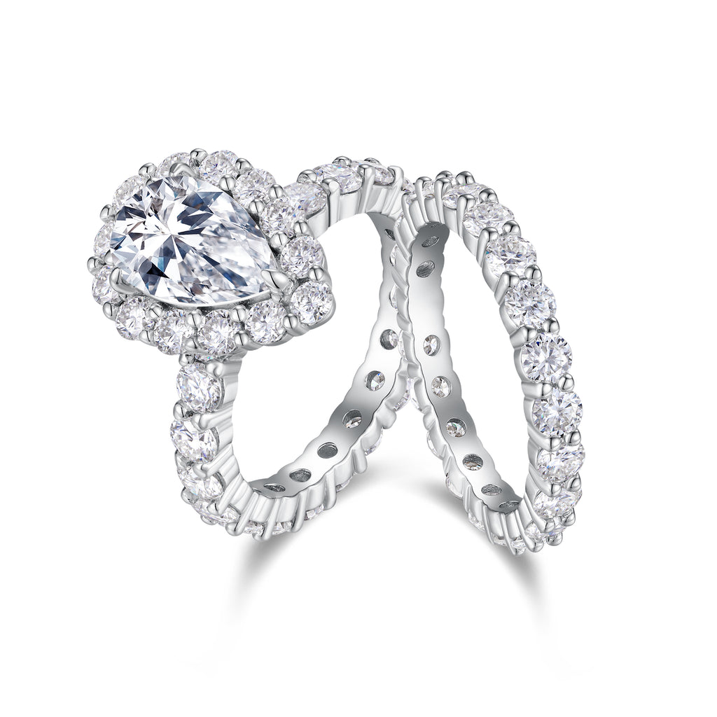 Larme — Pear-Cut Moissanite Wedding Ring