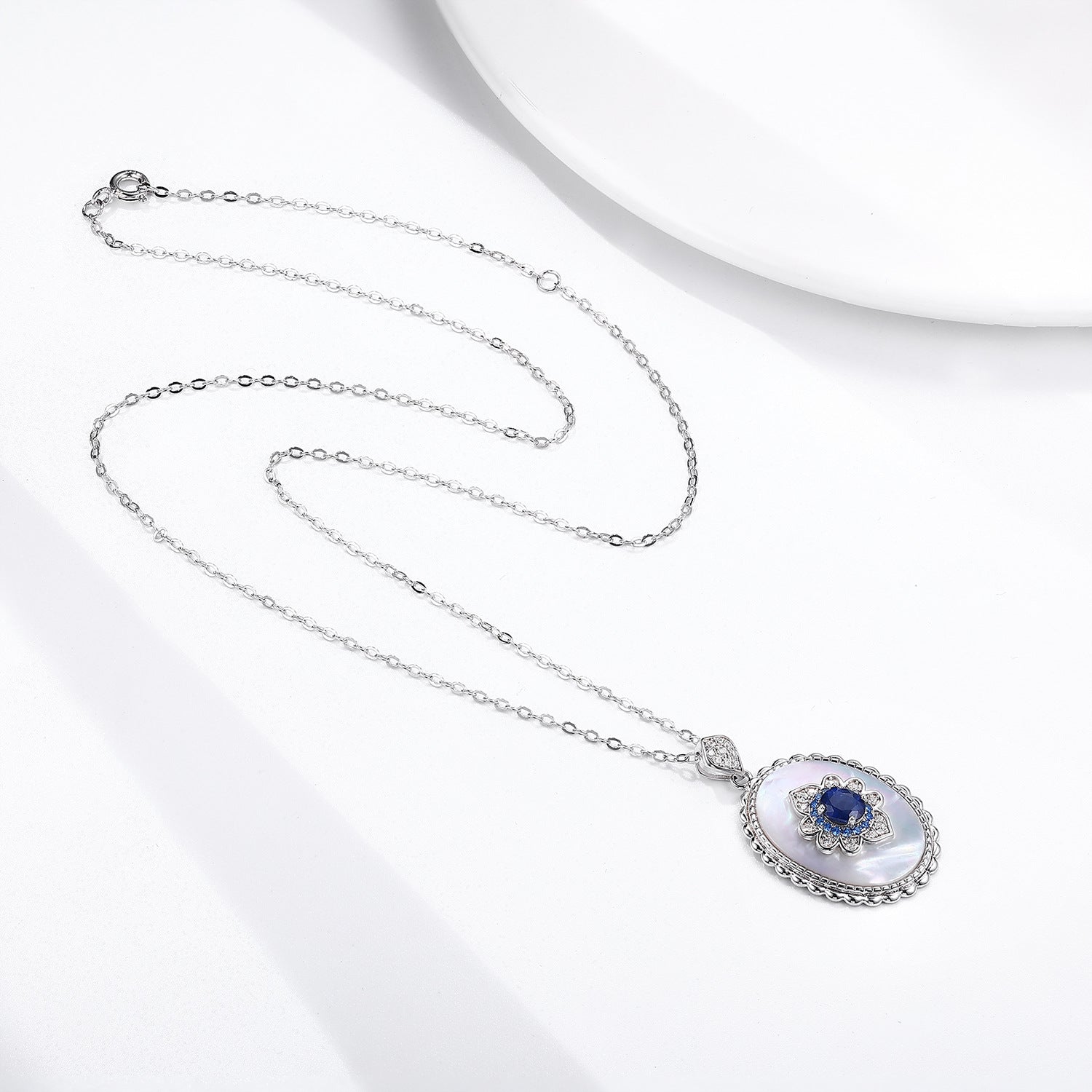 Platinum Aura – 925 Sterling Silver Platinum Gold Geometric Luxury Pendant Necklace