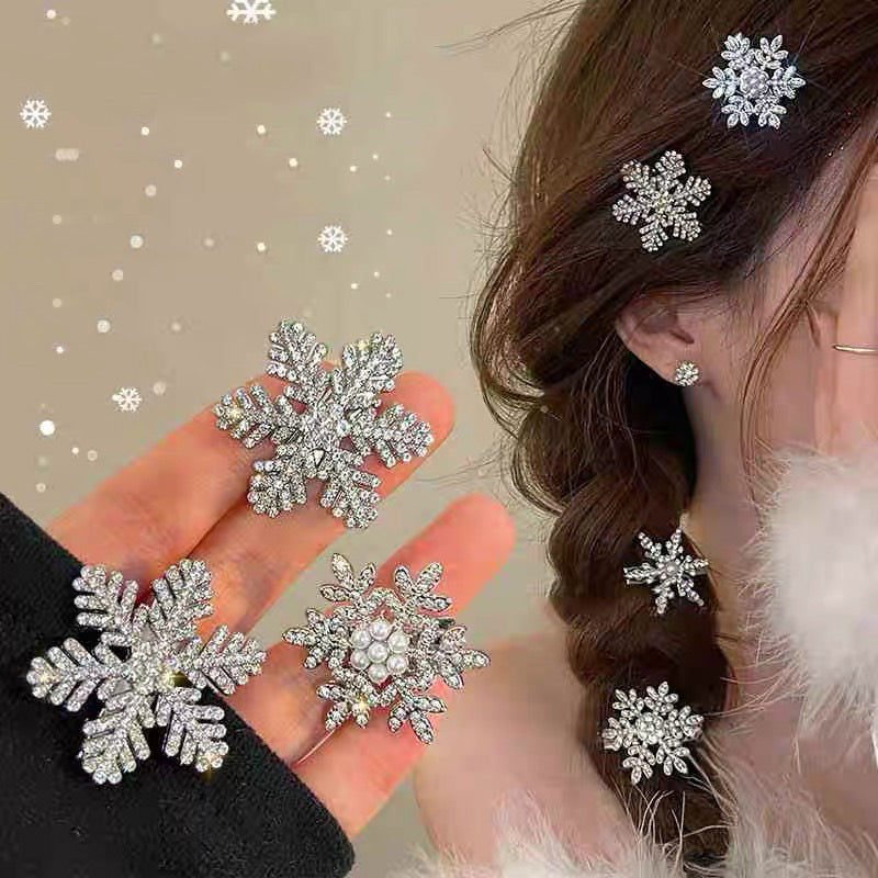 Snowflake Pearl & Crystal Hair Clip — Winter Elegance