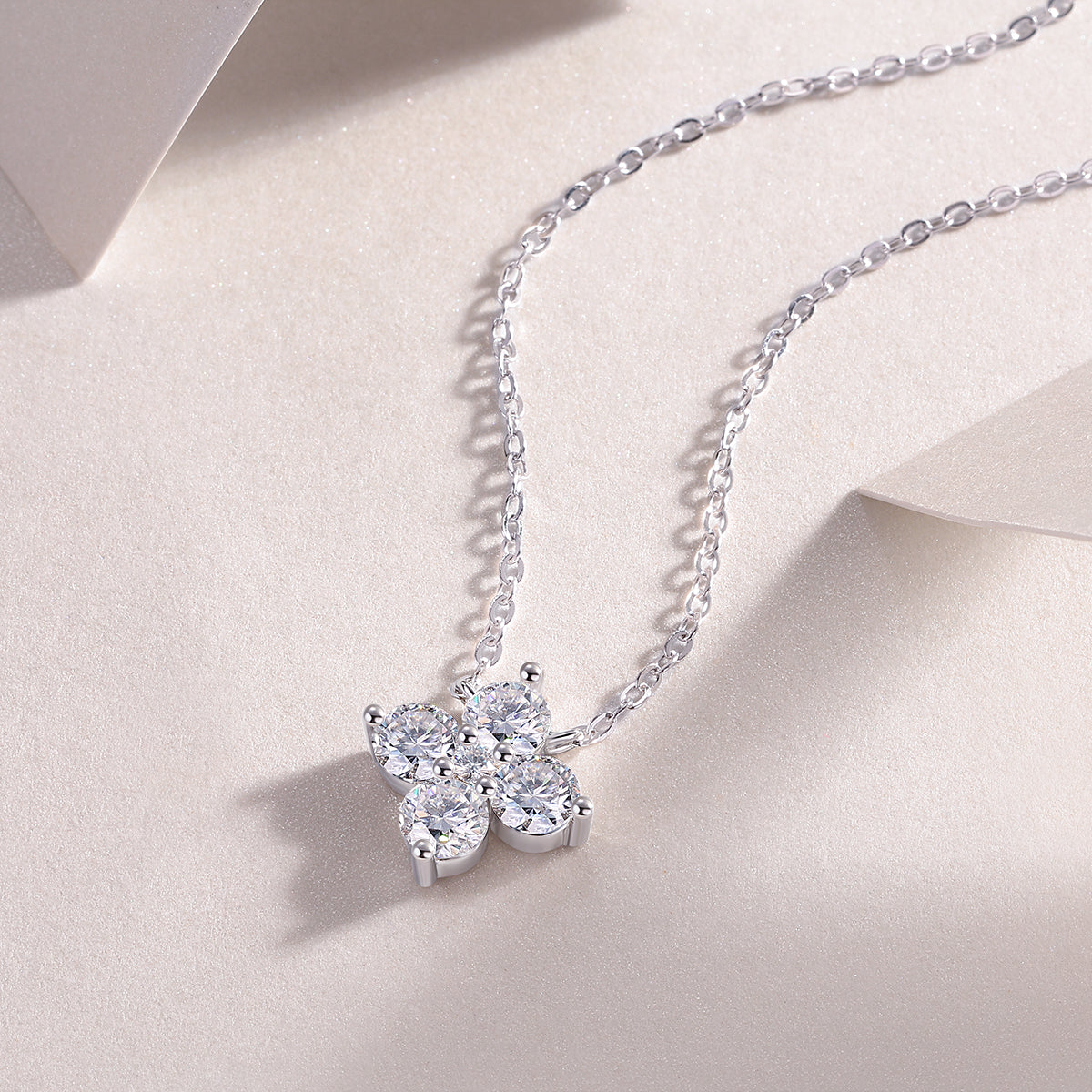 Lucky Four-Leaf Clover Pendant Necklace – Moissanite | Platinum-Plated Silver