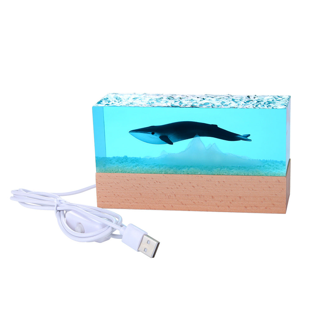 Luxury Resin Whale Lamp — Sculptural Light Ornament
