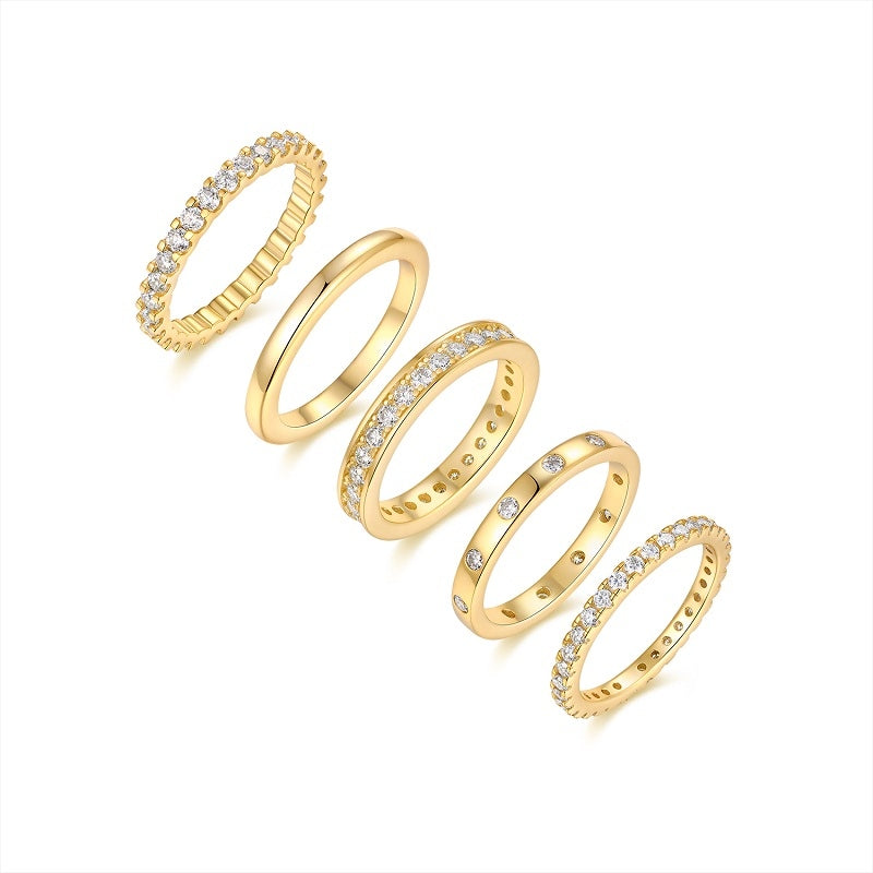 Lumière Éternelle — Moissanite Gold-Plated Wedding Ring