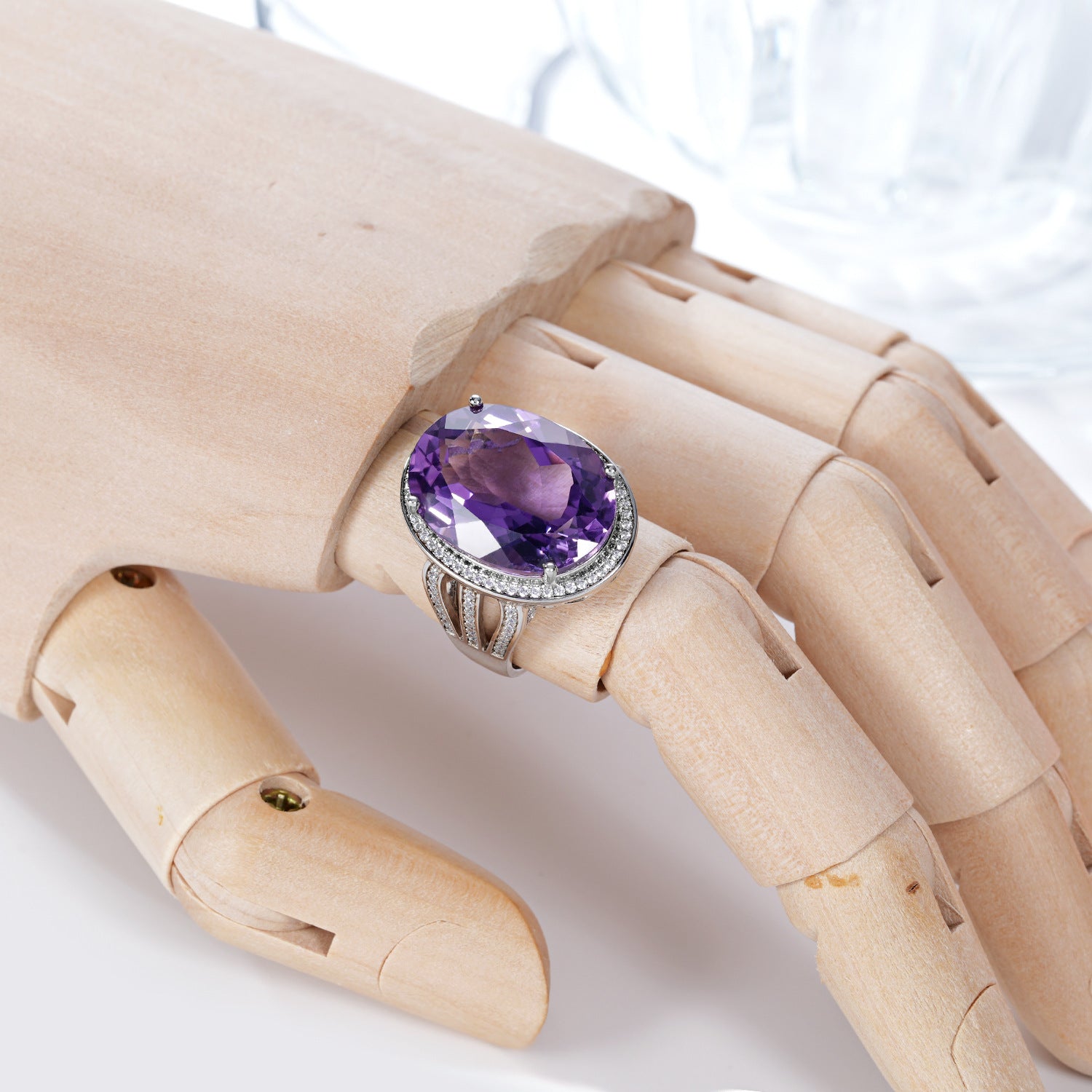 Natural Amethyst Violet 19 Carat Precision Set 925 Silver Luxury Ring