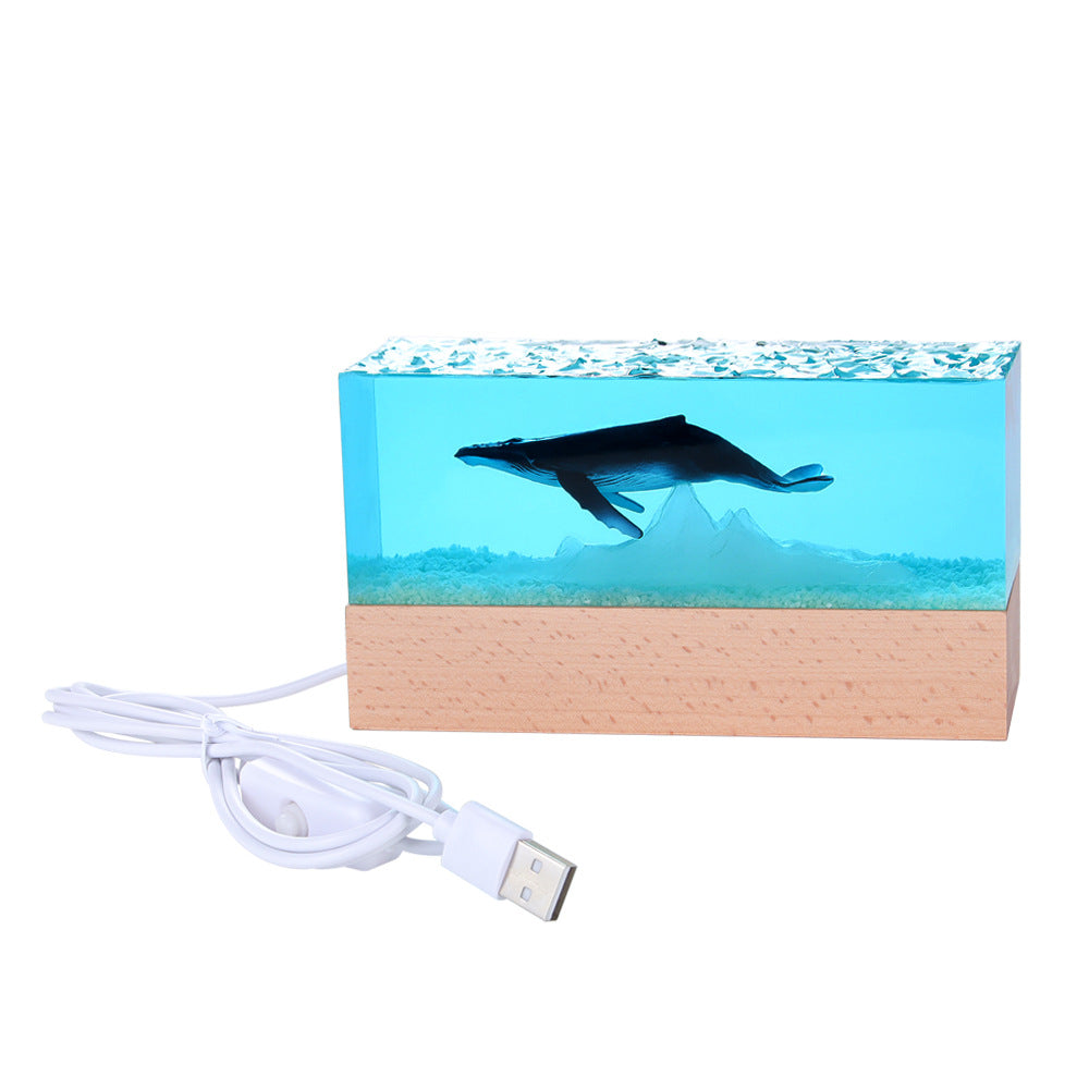 Luxury Resin Whale Lamp — Sculptural Light Ornament