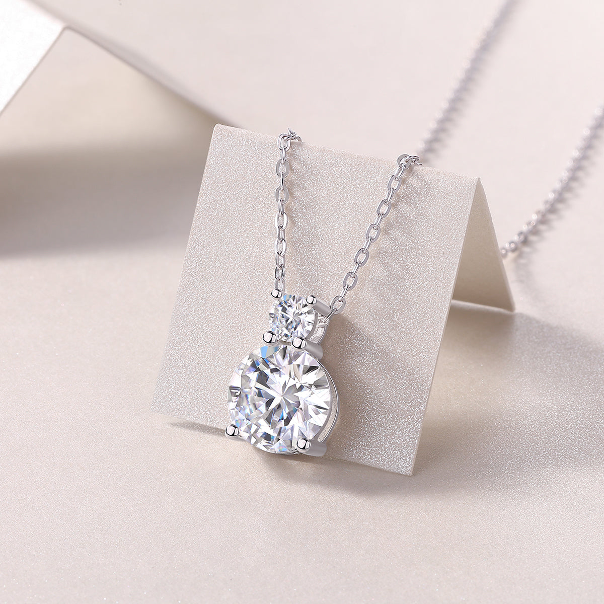 Moissanite Platinum Elegance Pendant Necklace | S925 Silver