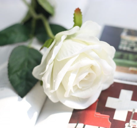 Silk Rose Collection — Luxury Artificial Flower Arrangement
