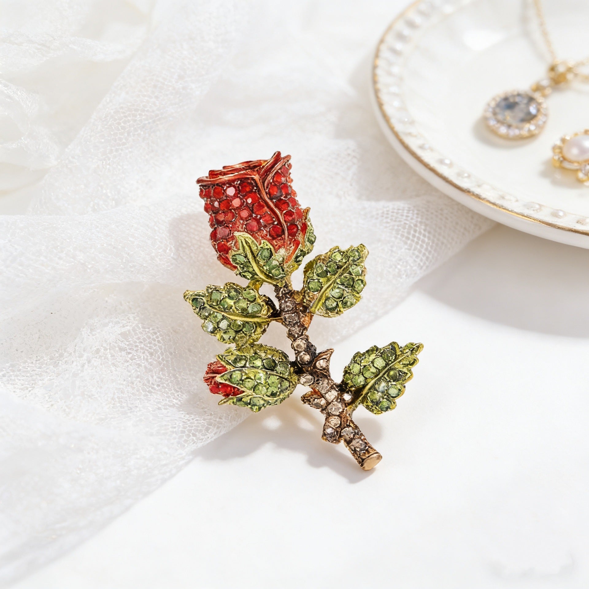 Retro Rhinestone Rose Brooch | Luxury Alloy Flower Pin | Pink & Red