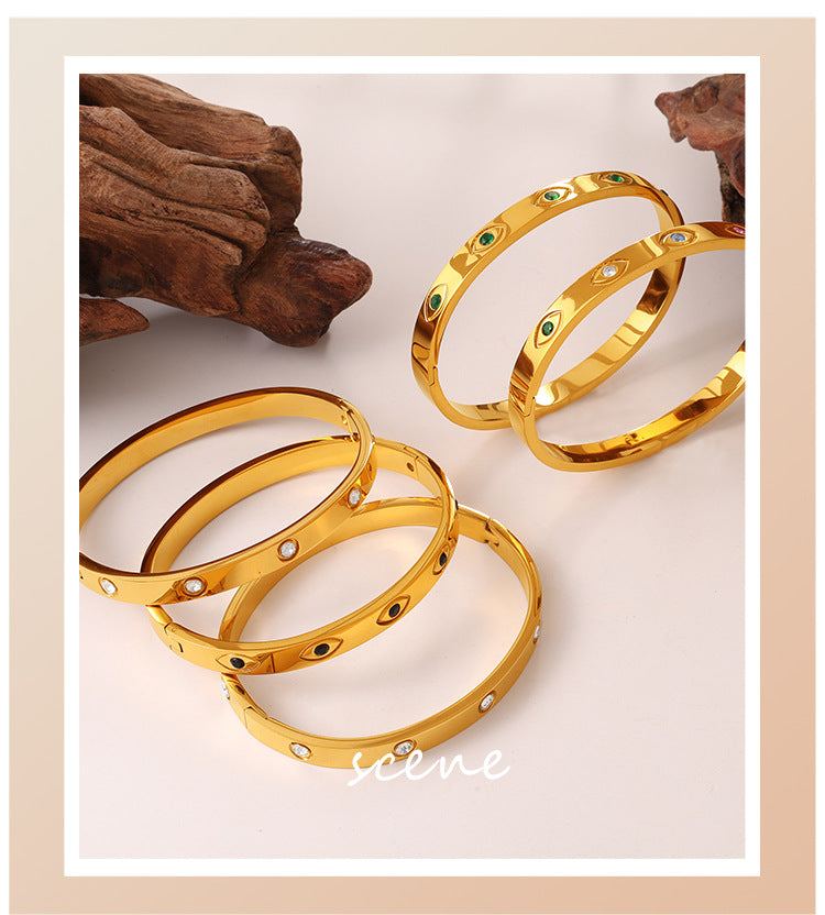 Oeil — Vintage Diamond Eye Bracelet