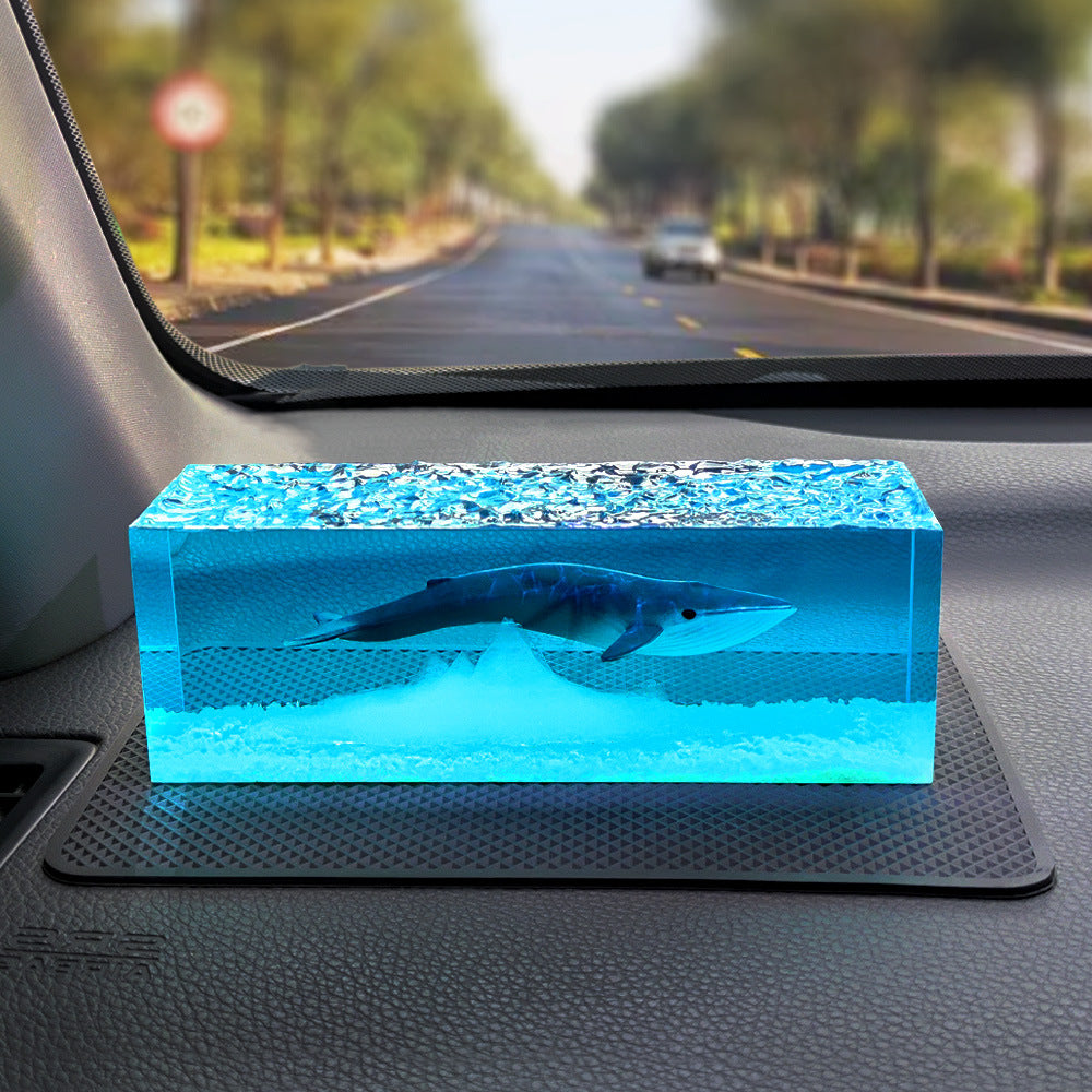 Luxury Resin Whale Lamp — Sculptural Light Ornament